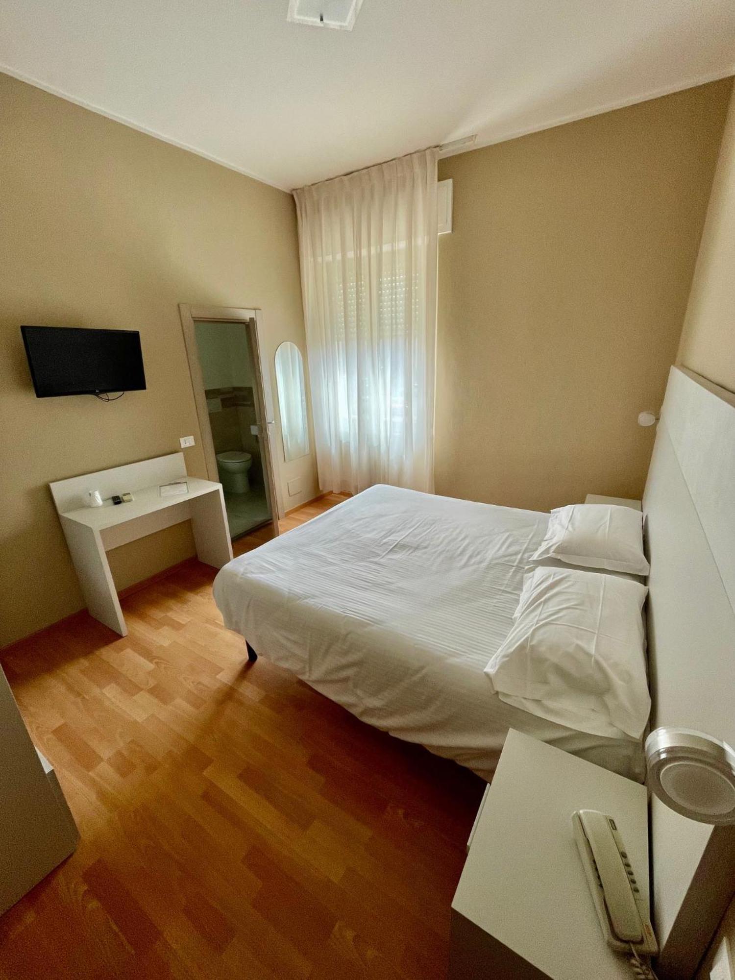 Piccolo Hotel Rosignano Solvay Zewnętrze zdjęcie